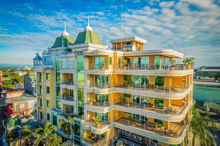 Fields Plaza Hotel