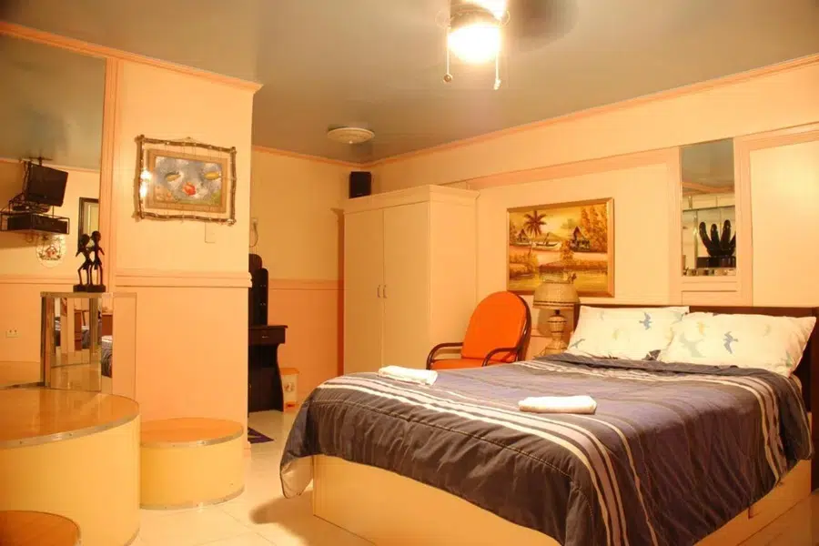 Kokomos Hotel Angeles